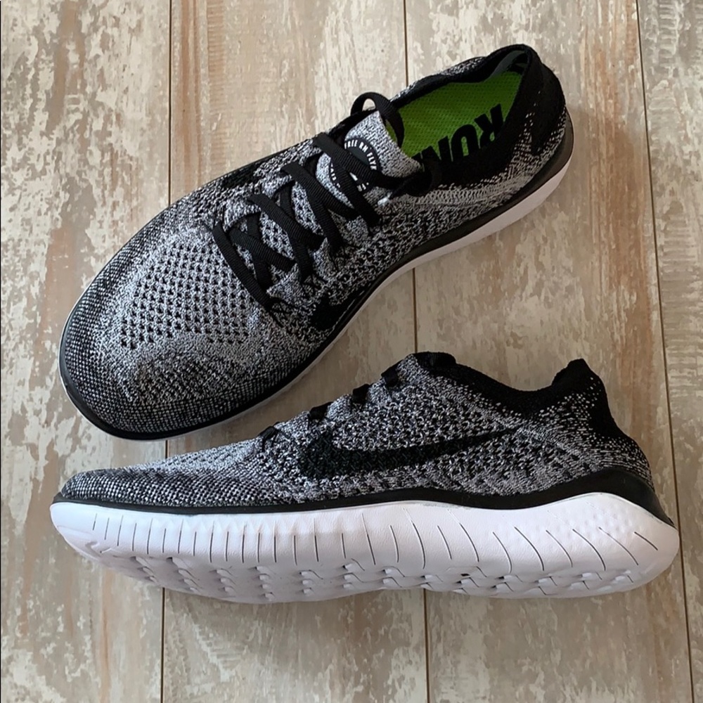 NWT Nike Free RN Flyknit Oreo running shoes - Picture 6 of 10